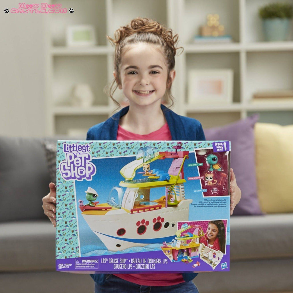 Cruise Ship T25654