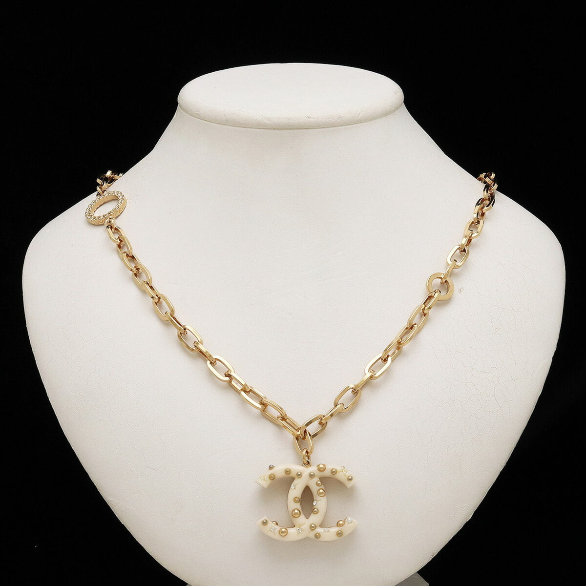 Ivory Gold Rhinestone Chain Necklace Pendant D231