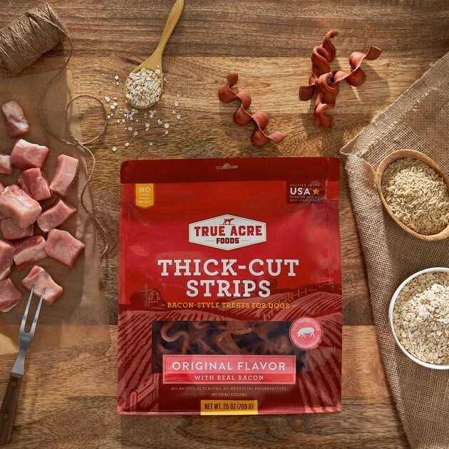 Thick Cut Strips with Real Bacon Dog Treats P51474