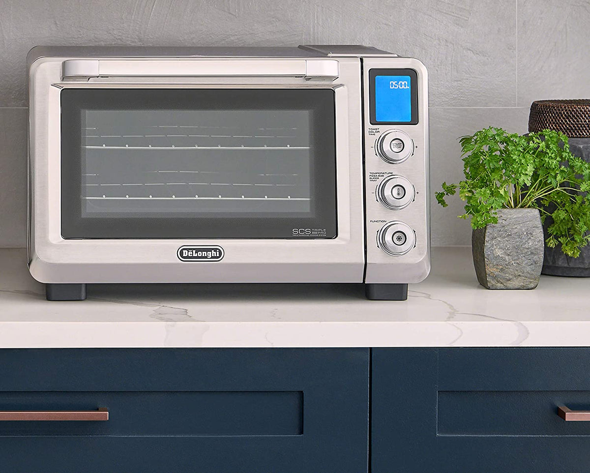 0.8 cu.ft Convection Oven P70382