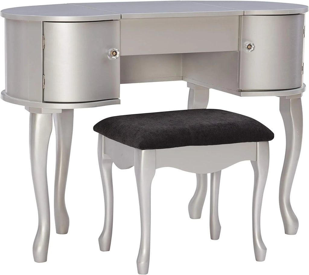 Silver Vanity Set P692